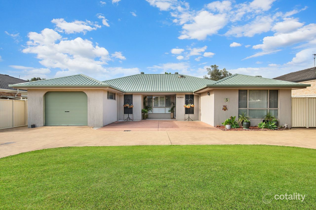 5 Ivory Cres, Woongarrah, NSW 2259