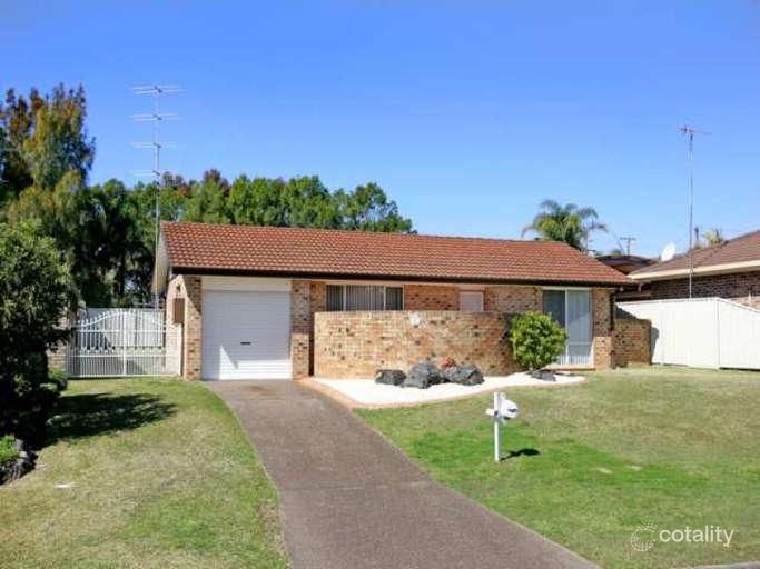 56 Murrumbidgee Cres, Bateau Bay, NSW 2261