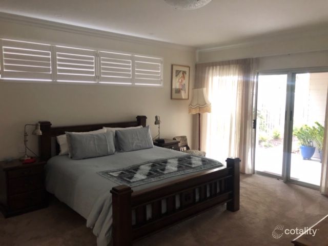 16 Hunter St, Emu Point, WA 6330