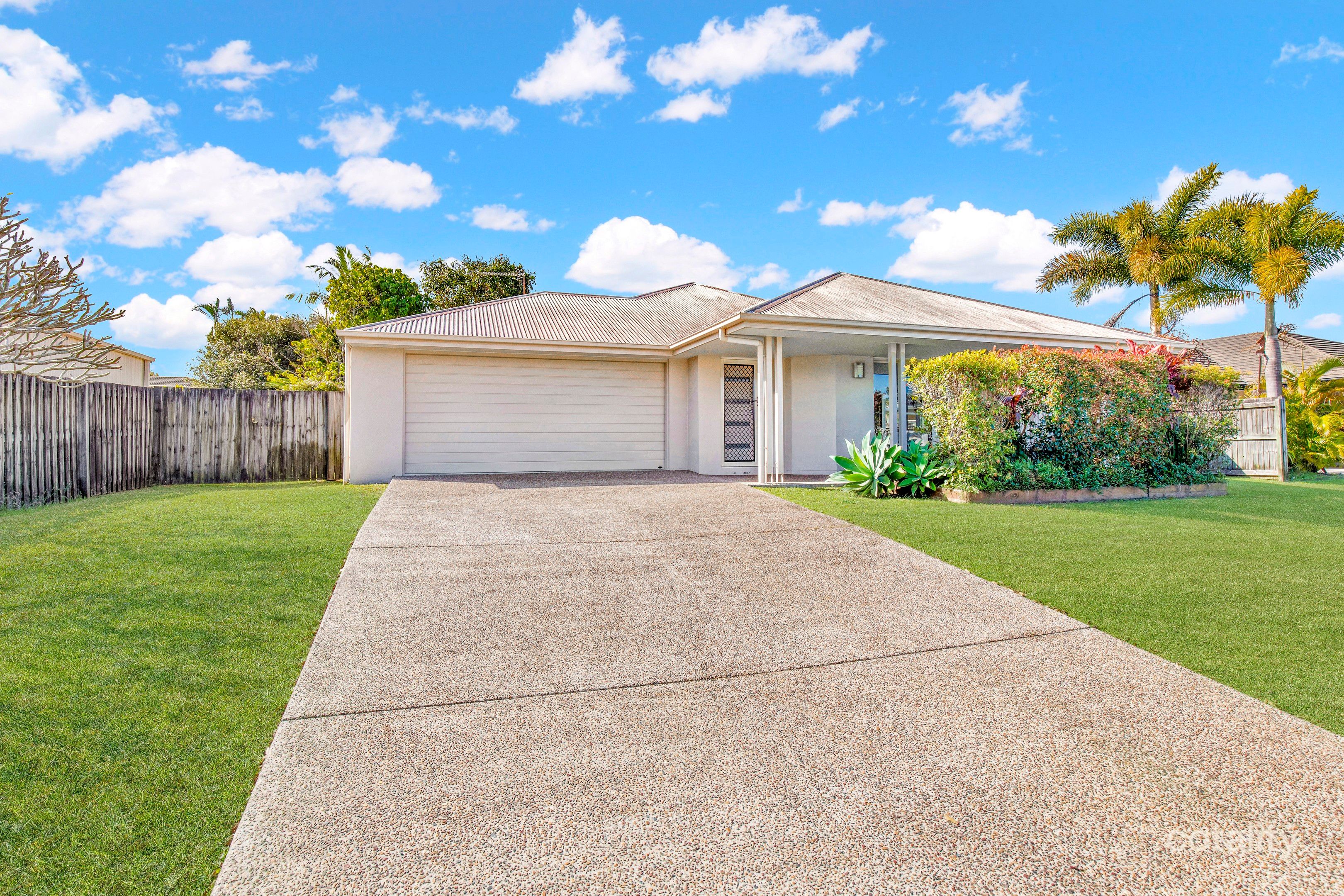 10 Mangrove St, Beerwah, QLD 4519