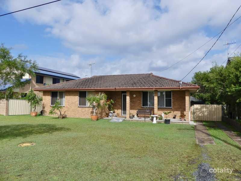 11 Hawaii Ave, Forster, NSW 2428