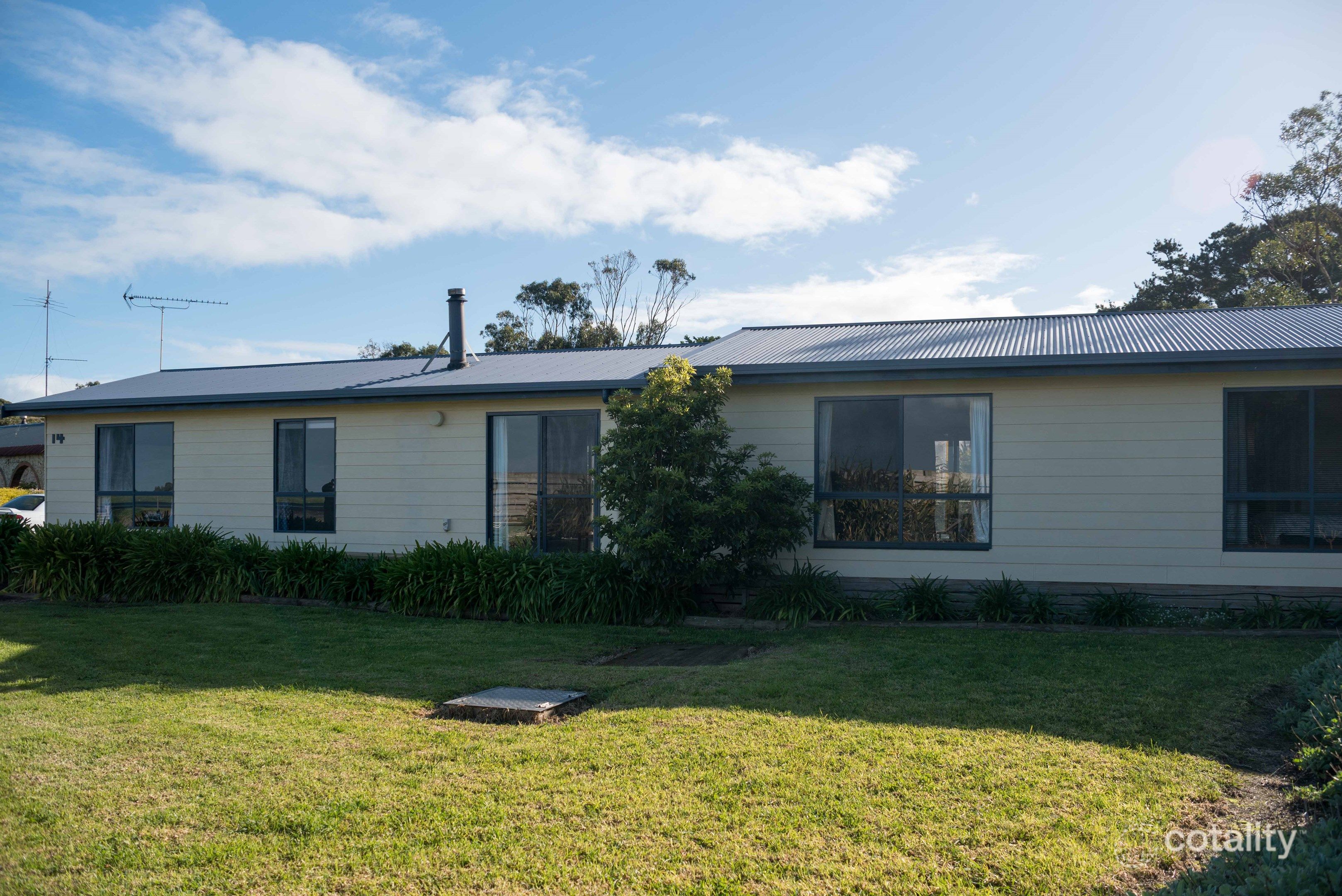 14 Bay Rd, Allendale East, SA 5291