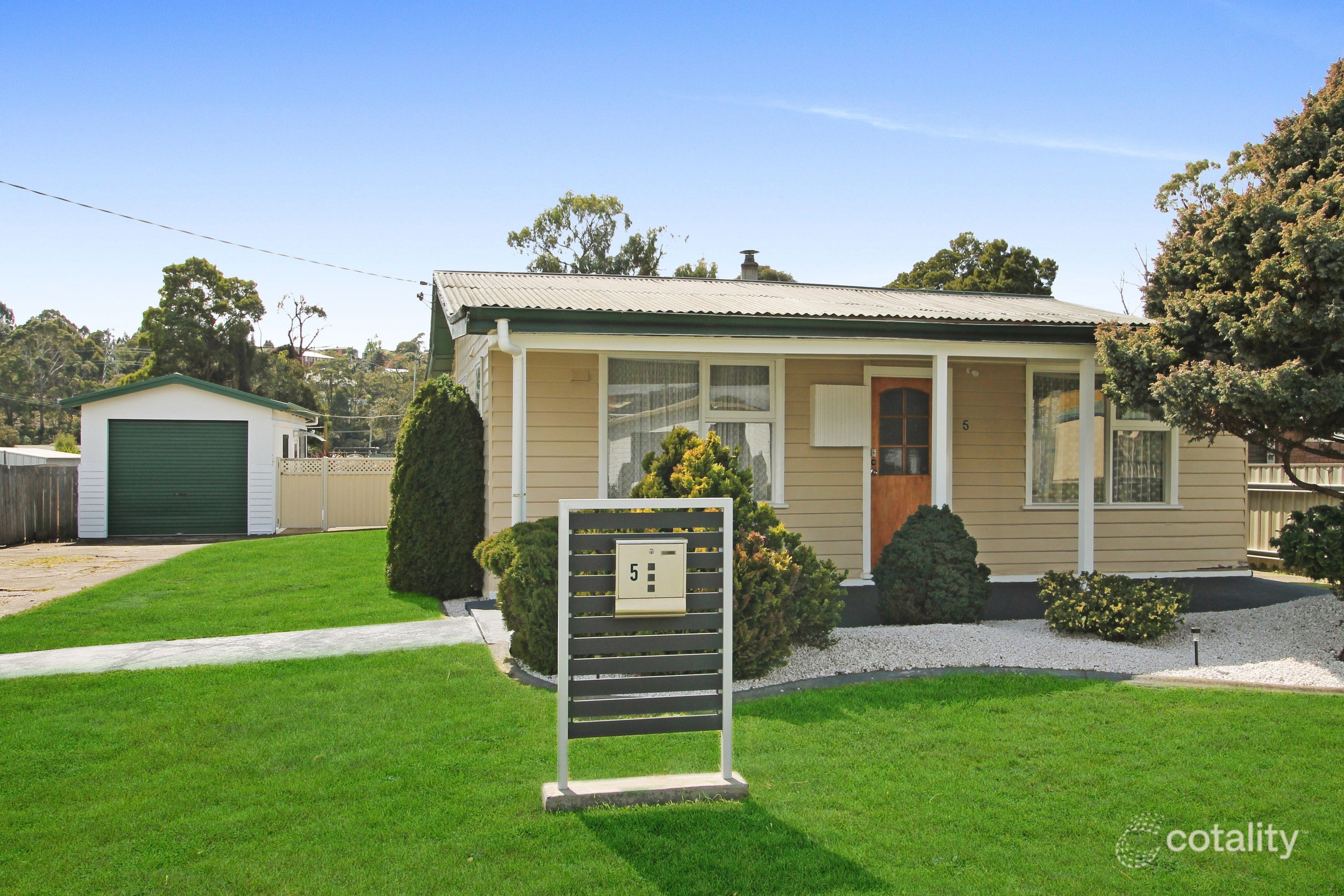 5 Mcleod Ave, Quoiba, TAS 7310