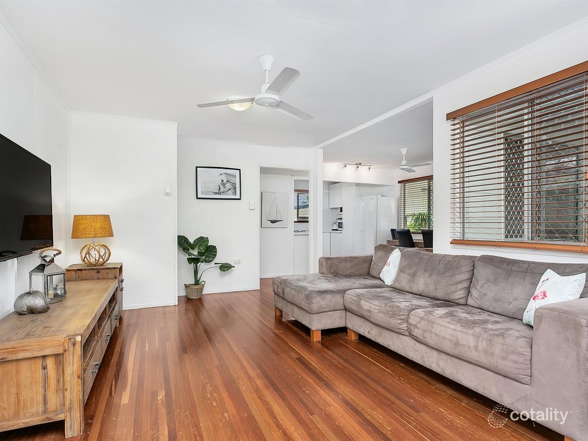 28 Enmore St, Manoora, QLD 4870