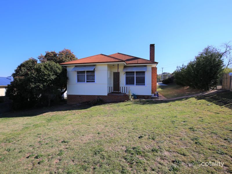 12 Hill St, West Bathurst, NSW 2795