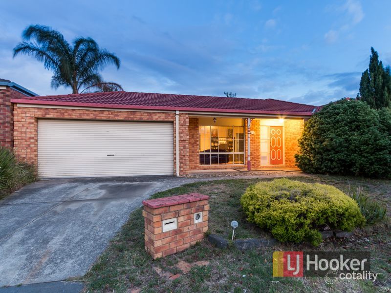 9 The Eyrie, Hampton Park, VIC 3976