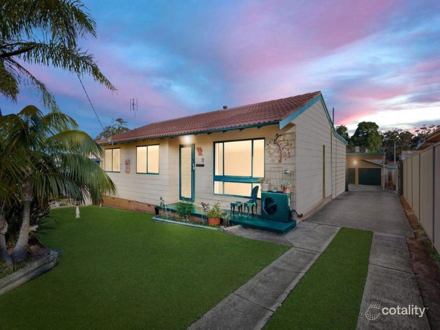 12 Westbrook Pde, Gorokan, NSW 2263