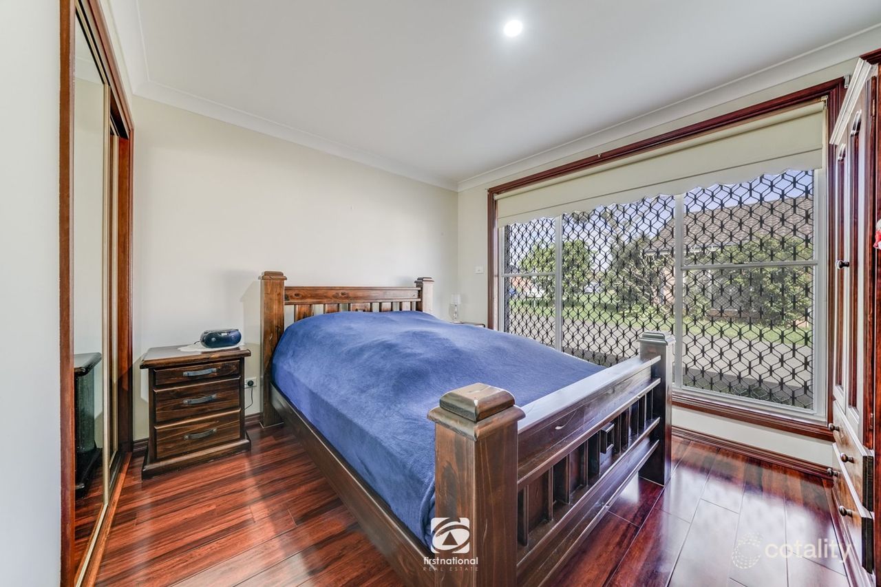 11/2 Bensley Rd, Macquarie Fields, NSW 2564