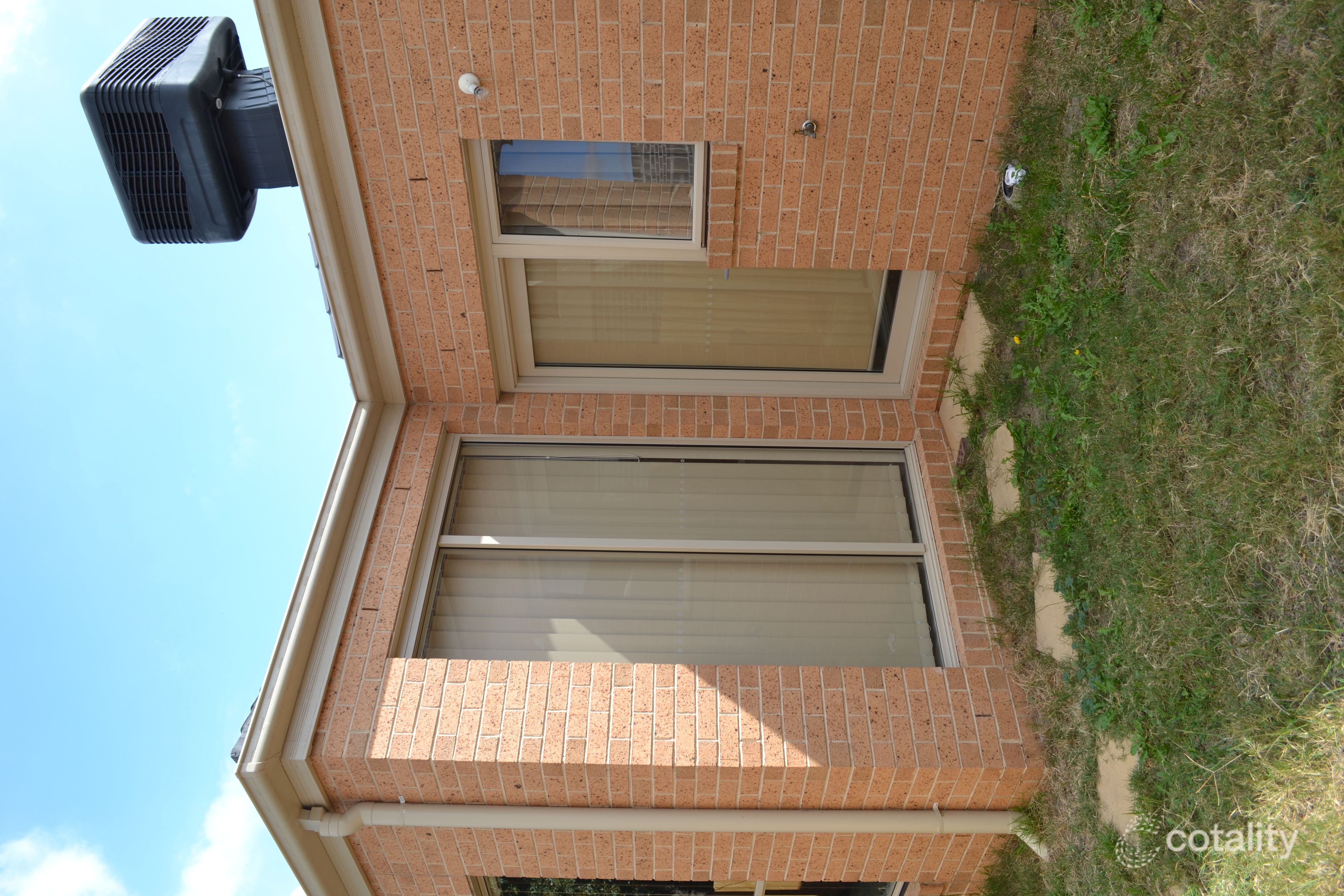 65 Oaktree Dr, Hampton Park, VIC 3976