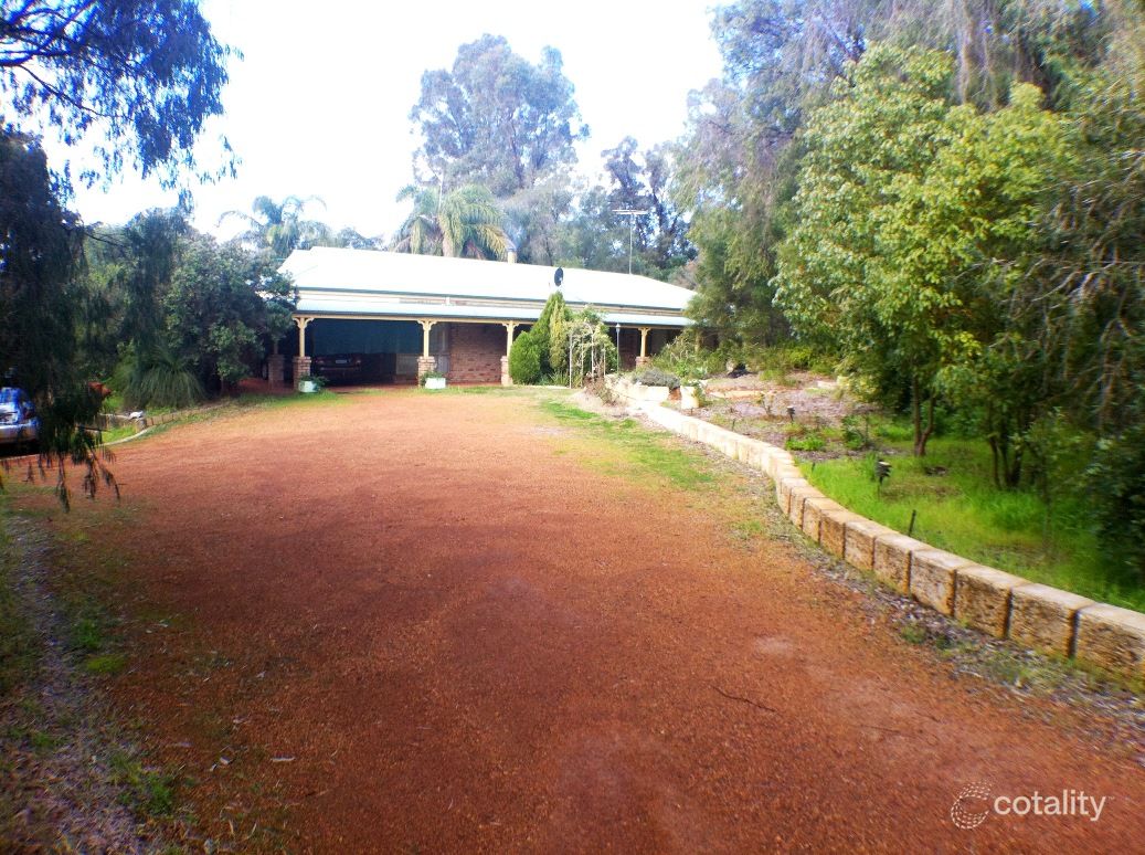 9 Feast Pl, Leschenault, WA 6233
