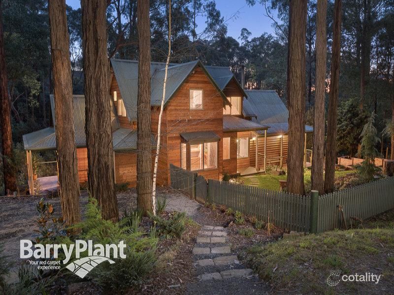 37 Fern Glade Dr, Emerald, VIC 3782