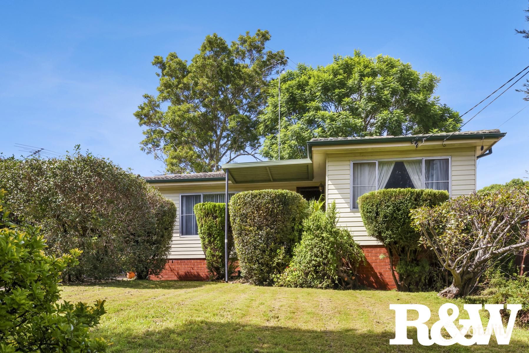 81 Labrador St, Rooty Hill, NSW 2766