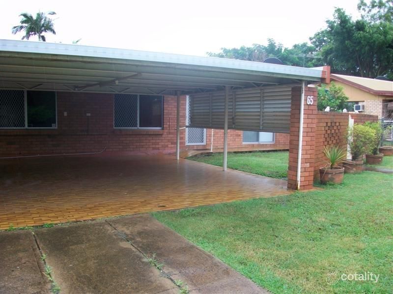65 Medcraf St, Park Avenue, QLD 4701