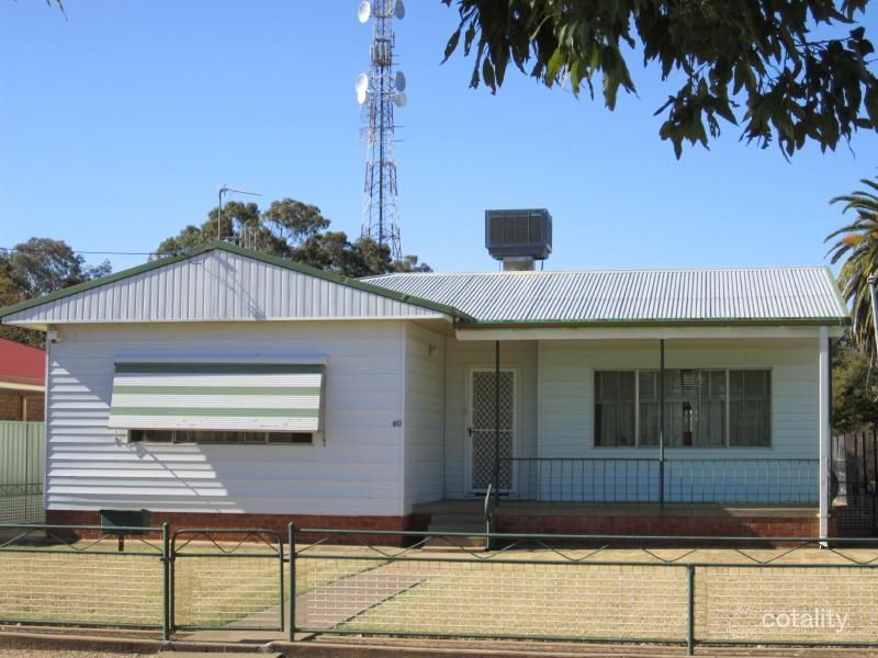 40 Chester St, Warren, NSW 2824