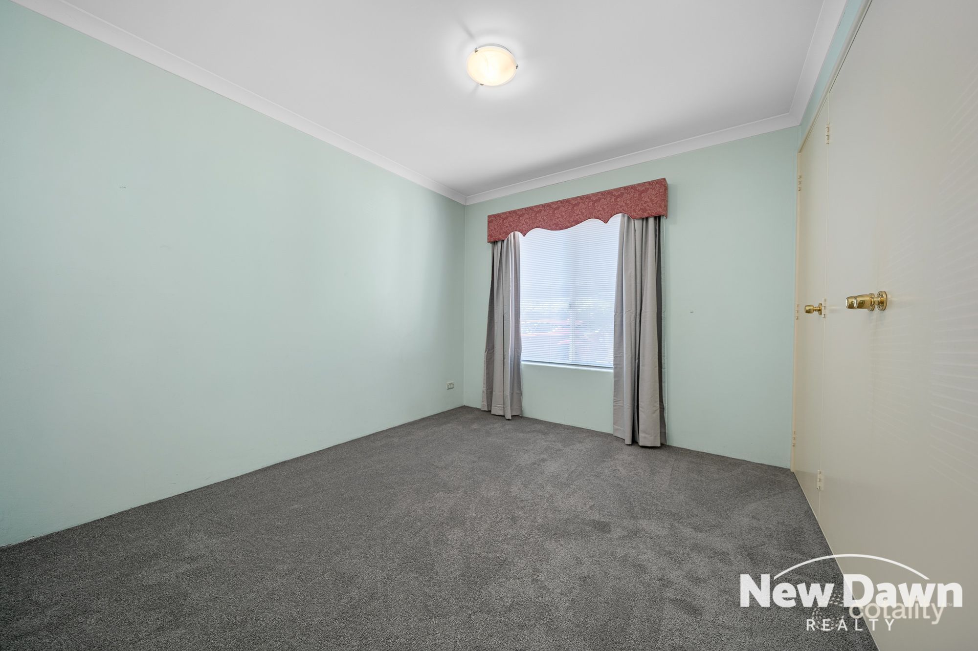 2/5 Villiers St, Yokine, WA 6060