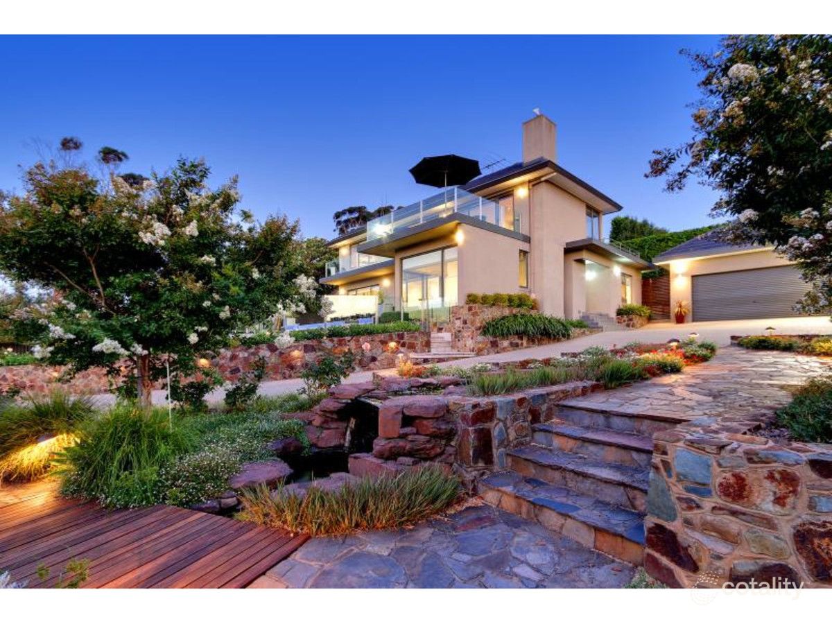 30 Watts Pde, Mount Eliza, VIC 3930