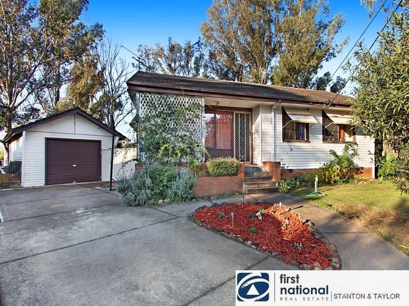 8 Cudgee Rd, Penrith, NSW 2750