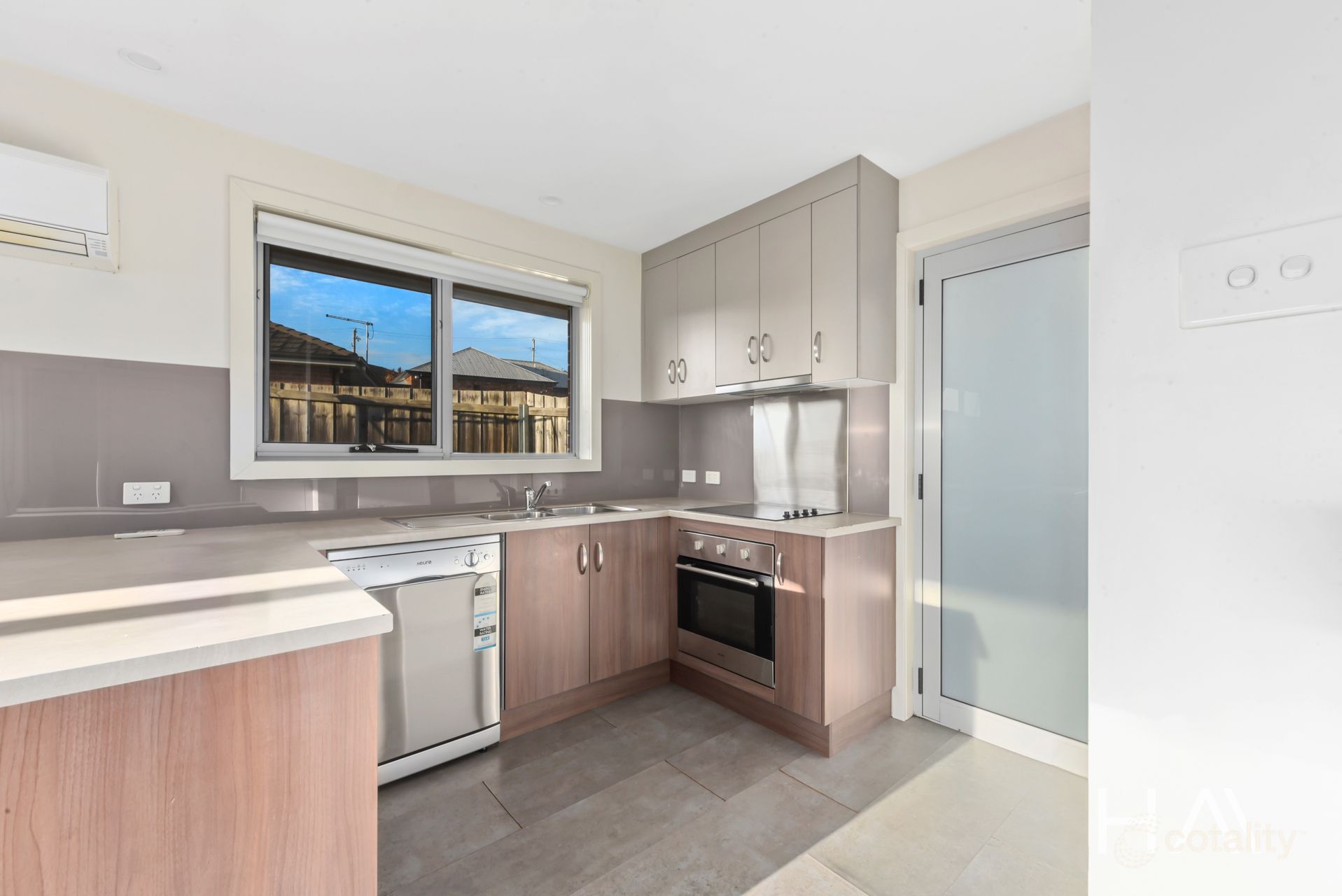 4/17 Johnston Rd, St Leonards, TAS 7250