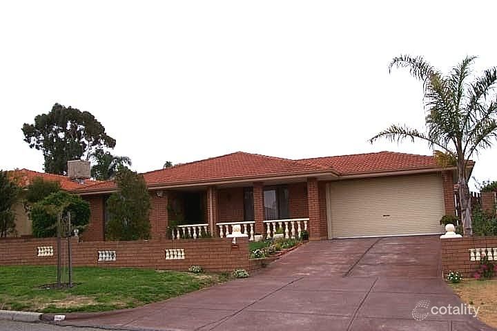 4 Wilsmore Gr, Kardinya, WA 6163
