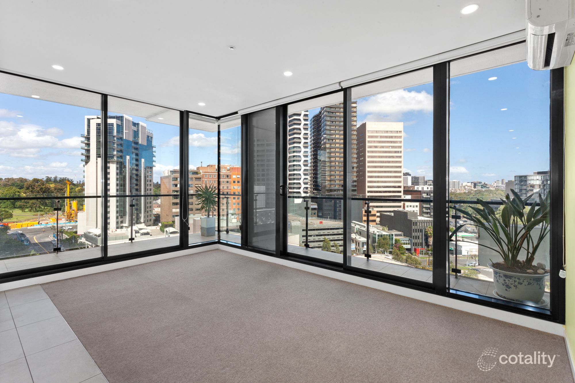 1112/52 Park St, South Melbourne, VIC 3205
