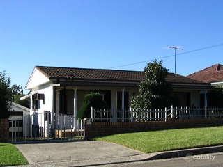 15 Warialda St, Merrylands West, NSW 2160