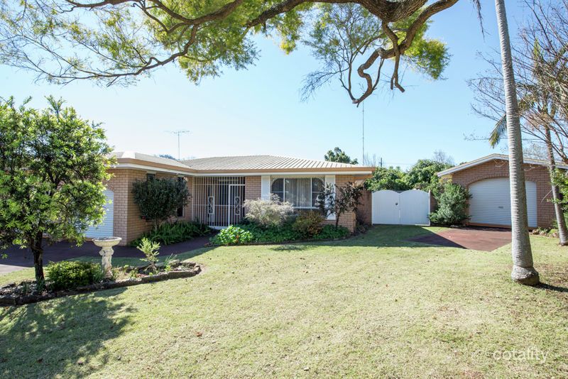 1 Boyett St, Centenary Heights, QLD 4350