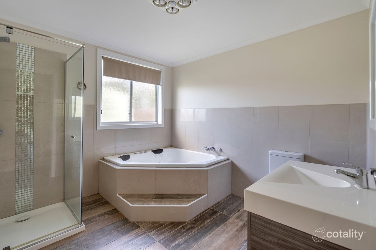 1300 Donnybrook Rd, Woodstock, VIC 3751