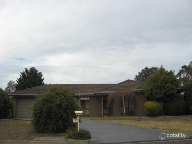 15 Gleneagles Dr, Sunbury, VIC 3429