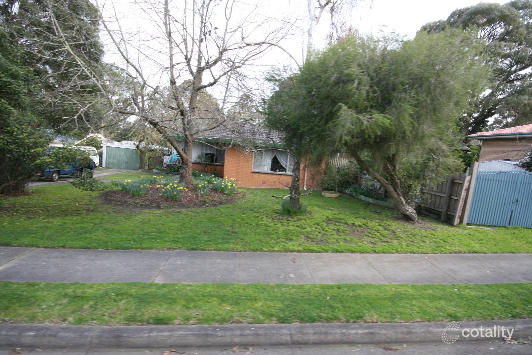 6 Shane Cres, Croydon South, VIC 3136