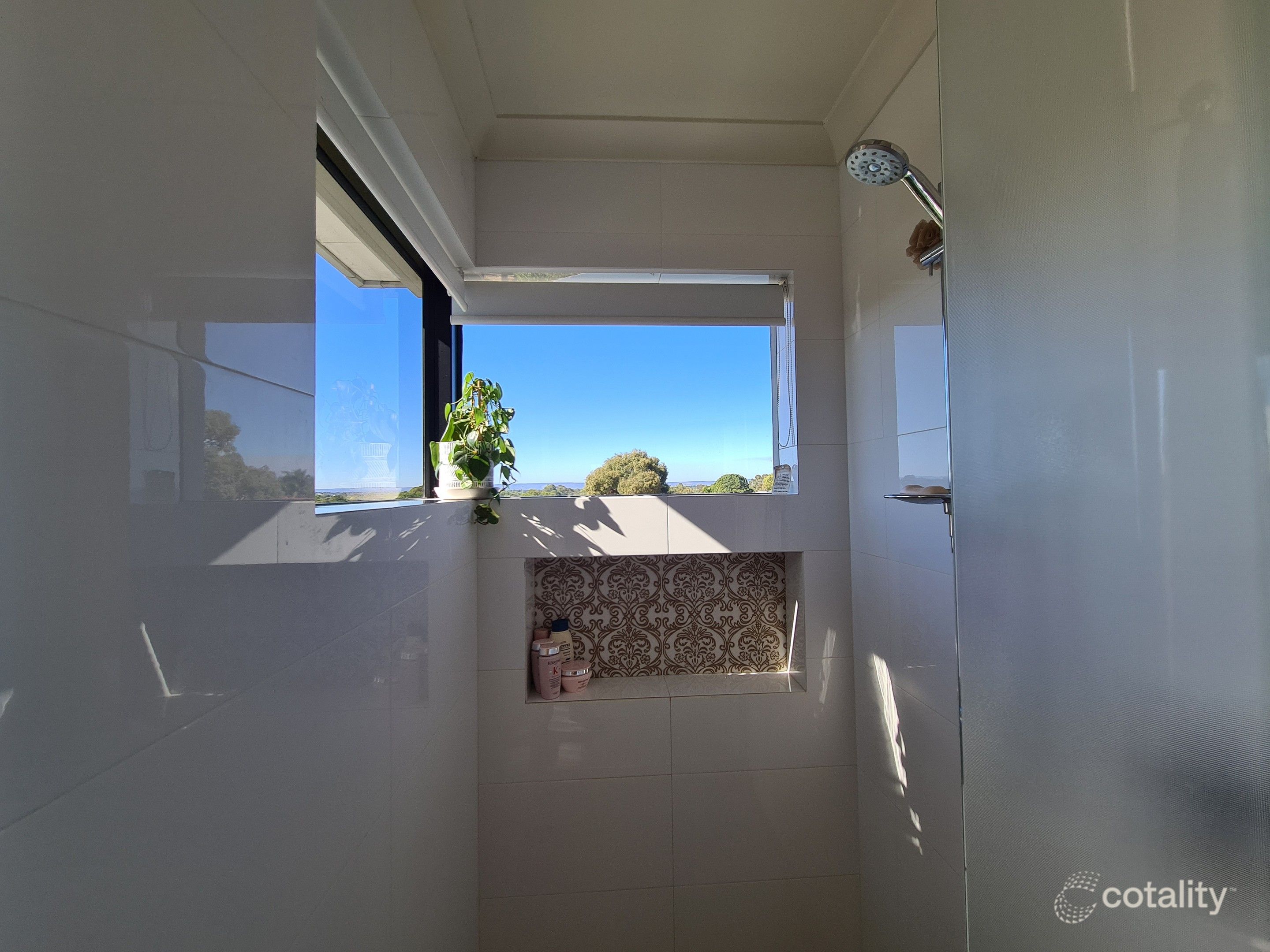 51 Whitfeld Tce, Winthrop, WA 6150