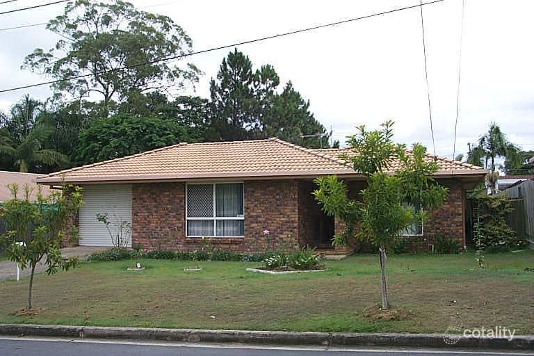8 Distin Ct, Hillcrest, QLD 4118