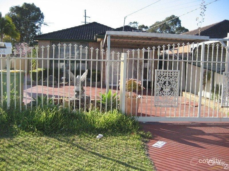 24 Senior St, Canley Vale, NSW 2166