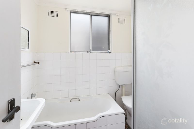2/93 Northumberland Rd, Auburn, NSW 2144