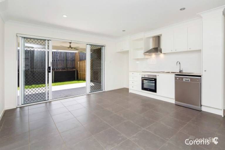 13 Fairy Wren Cct, Dakabin, QLD 4503