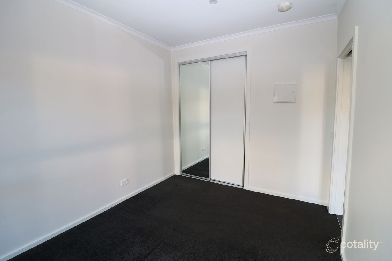8/1 Holyrood Ave, Newtown, VIC 3220