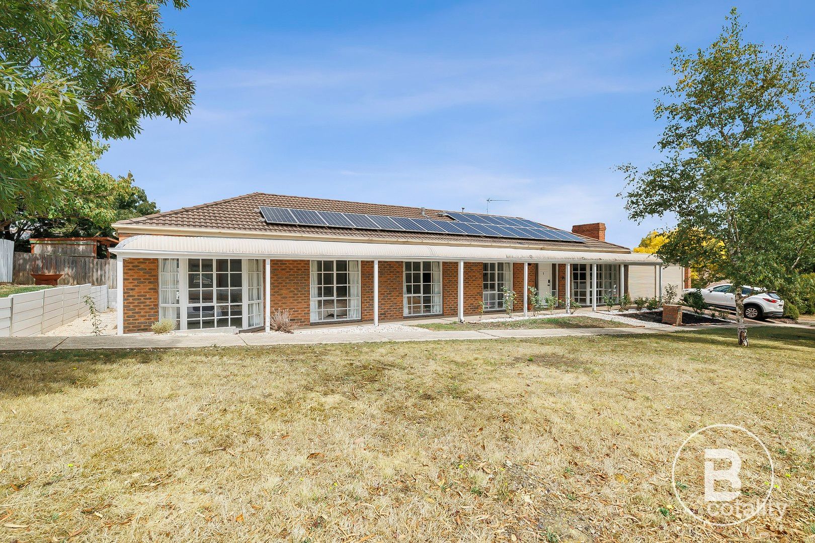 1 Hakea Ct, Mount Helen, VIC 3350