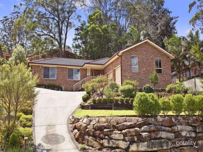 15 Pineridge Cl, Lisarow, NSW 2250