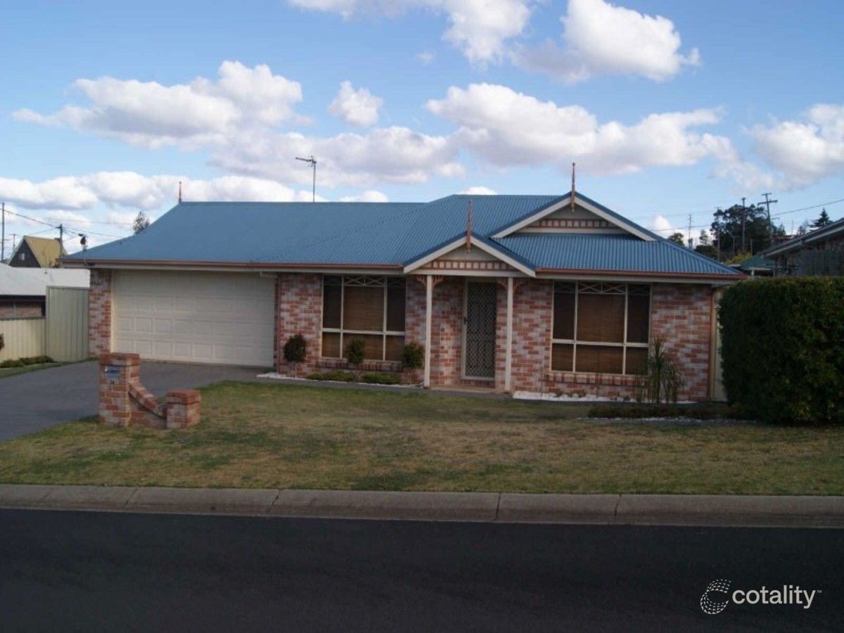 14 Kauri St, Kearneys Spring, QLD 4350