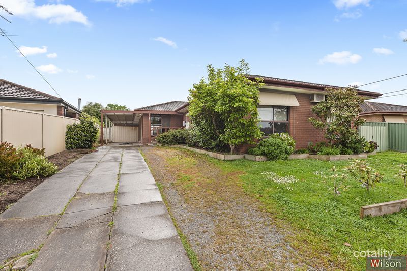 13 Sidbury Ave, Wendouree, VIC 3355