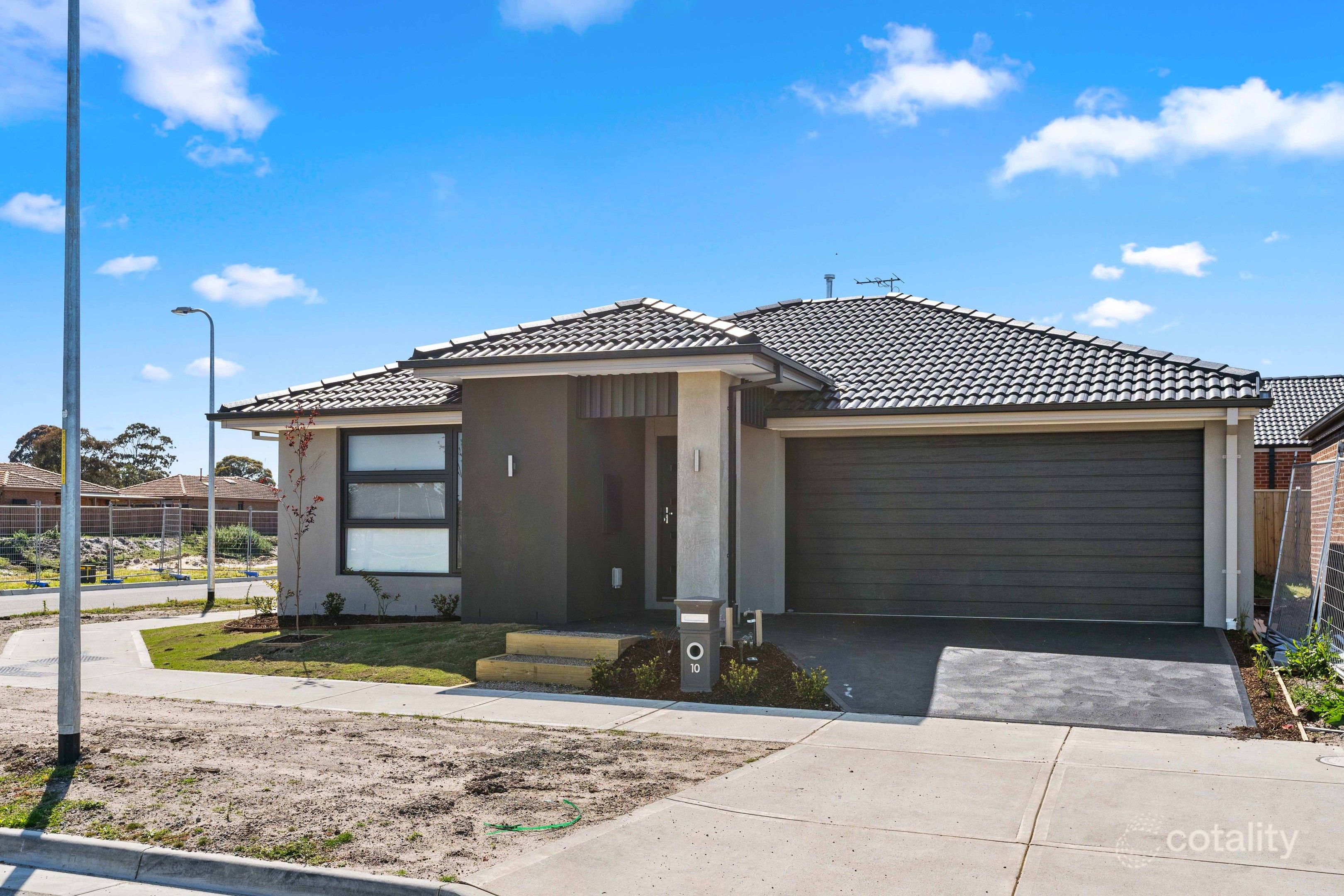 10 Coral Vine Rd, Junction Village, VIC 3977