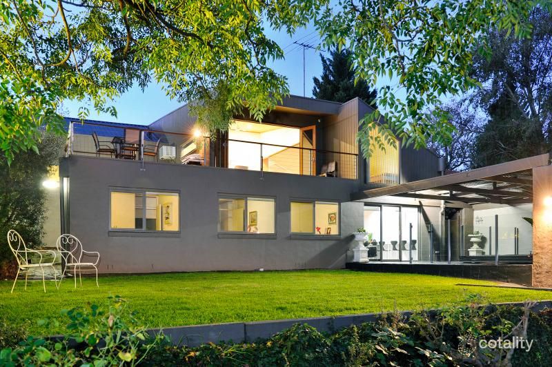 11 Sherwood Rd, Surrey Hills, VIC 3127