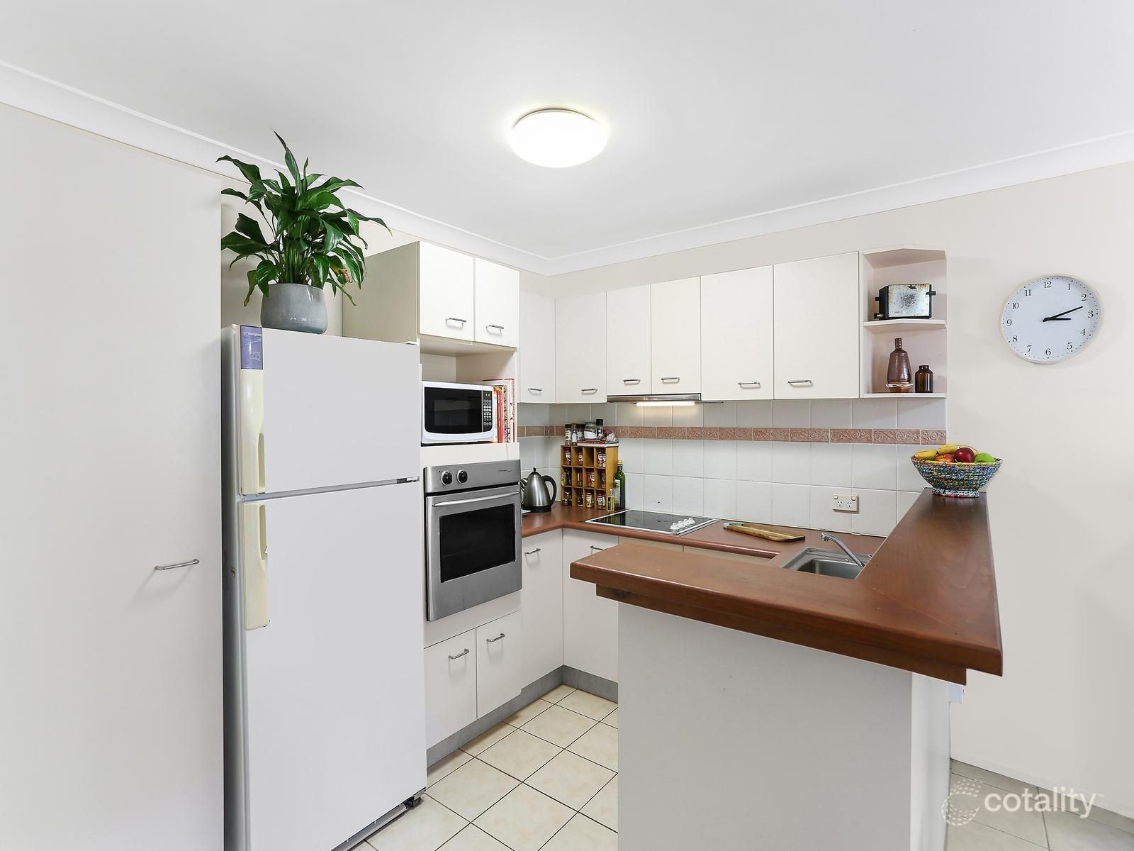 28/31 Simpsons Rd, Elanora, QLD 4221