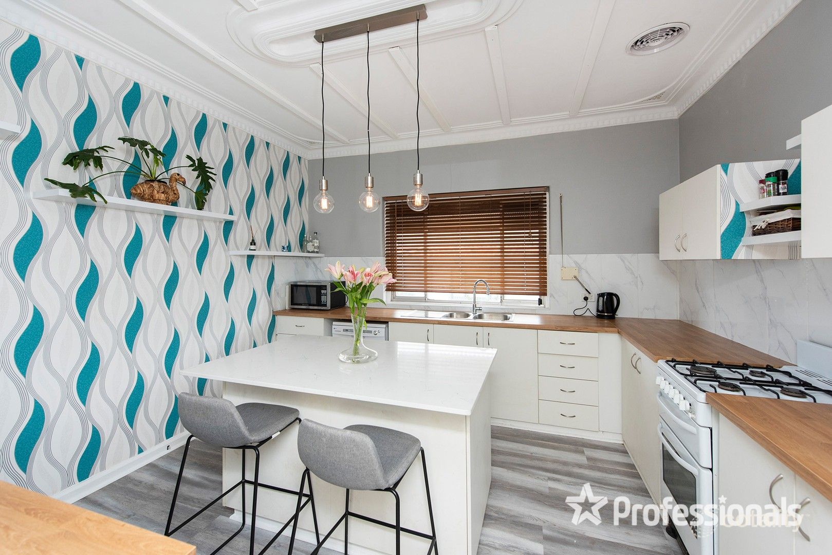 56 River Rd, Bayswater, WA 6053