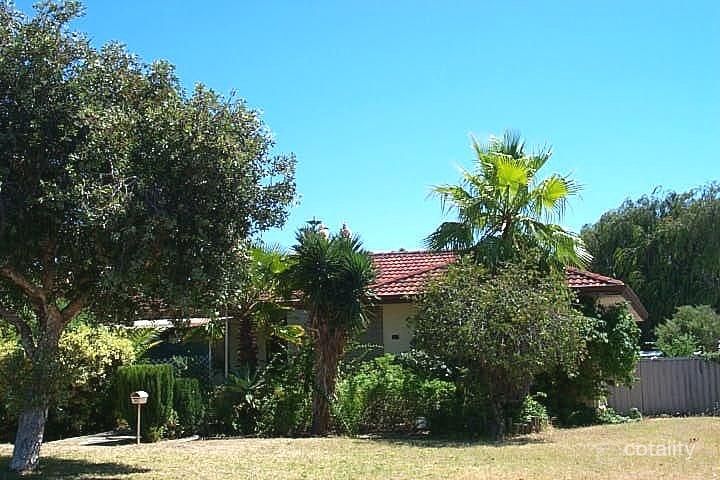 33 Derrington Cres, Balga, WA 6061