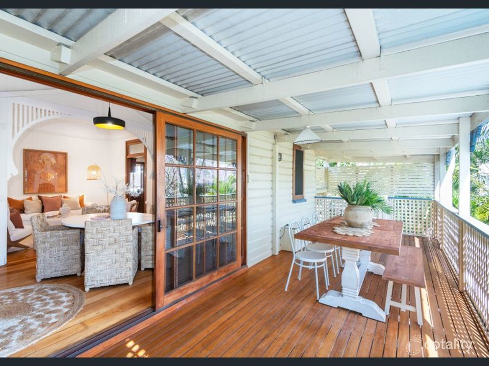 24 The Drive, Bardon, QLD 4065