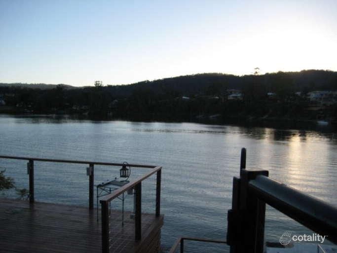 27 Brittany Dr, Oxenford, QLD 4210