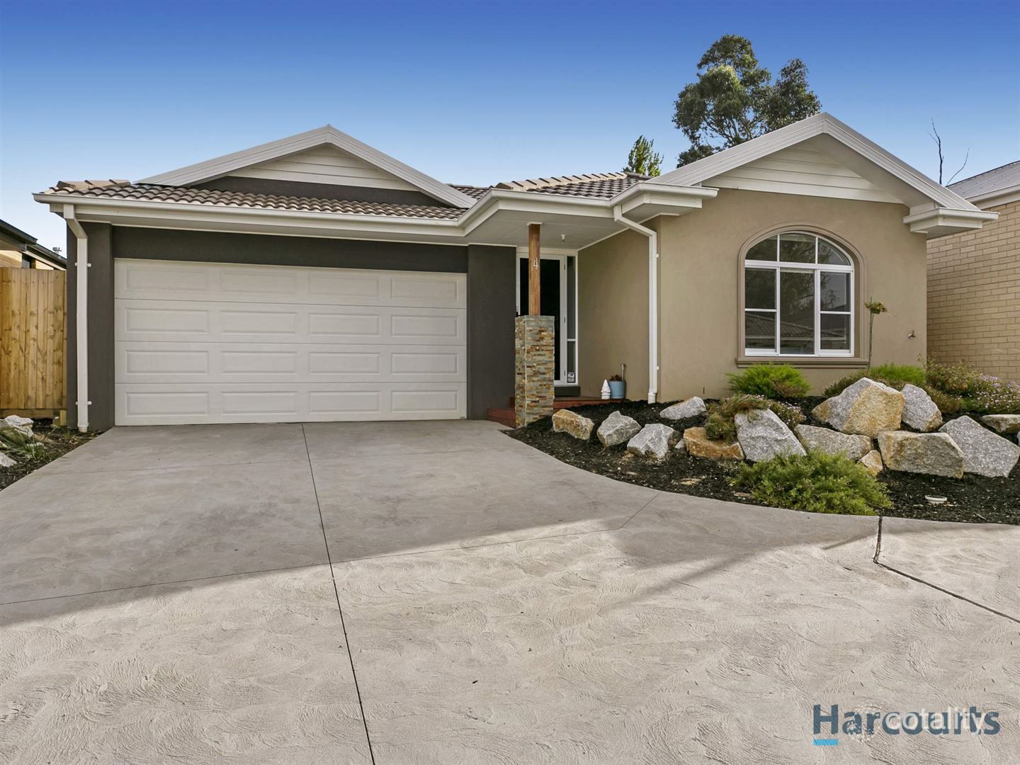 4 Premier Lane, Garfield, VIC 3814