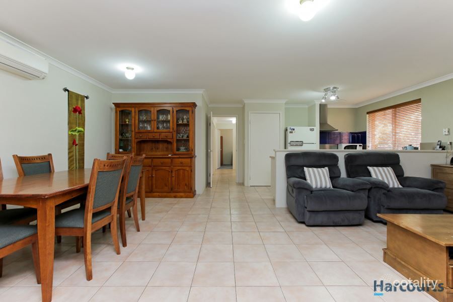4/19 Ungaroo Rd, Westminster, WA 6061