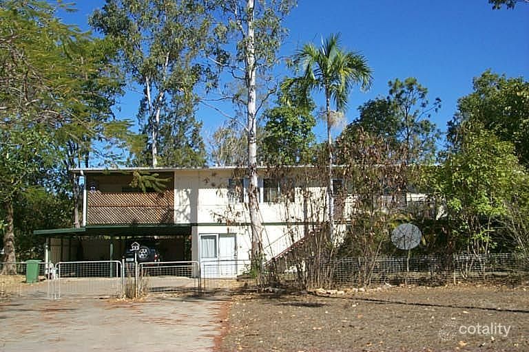 3 Hillview Rd, Collinsville, QLD 4804