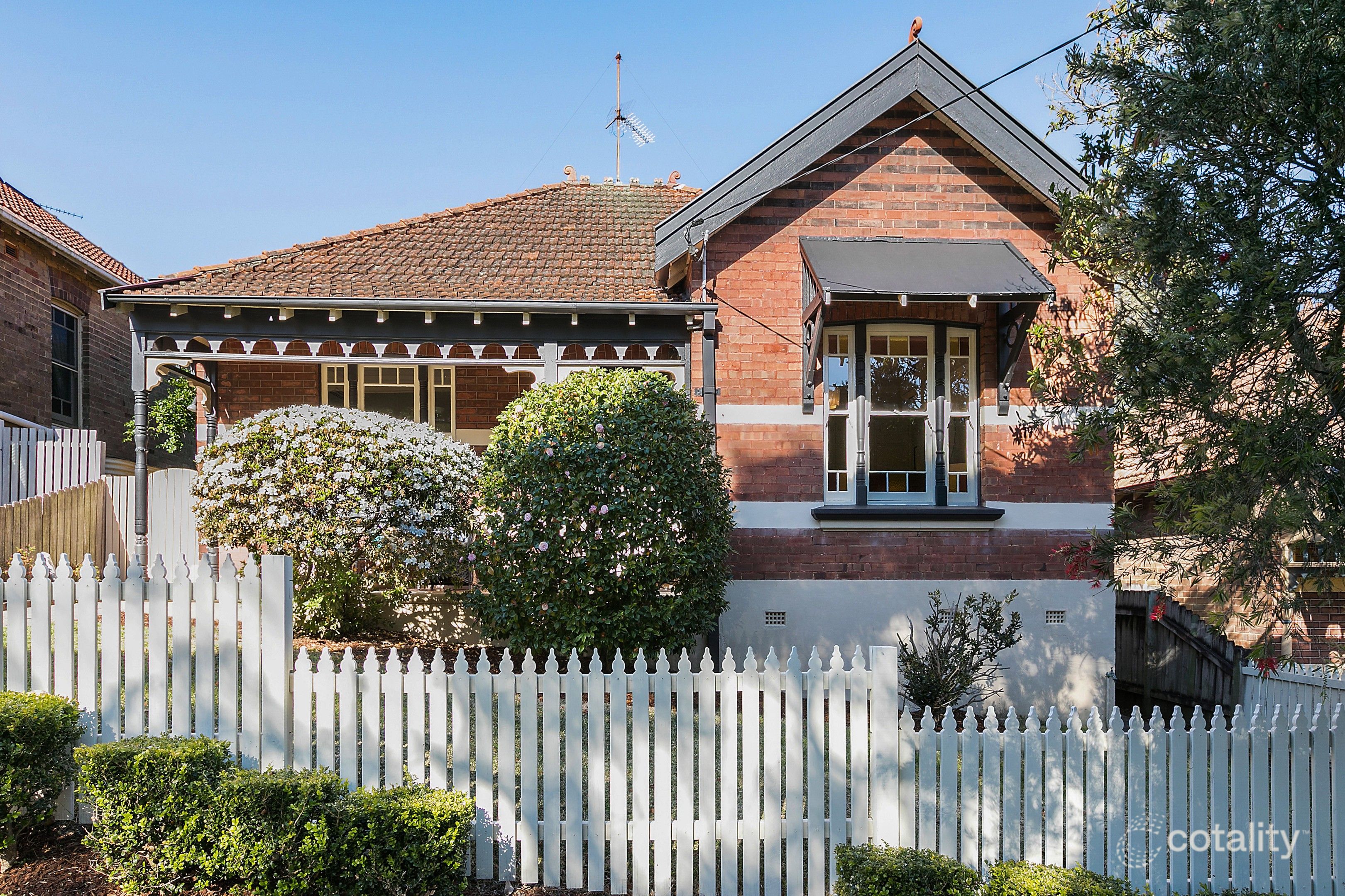 10 Anglo Rd, Greenwich, NSW 2065